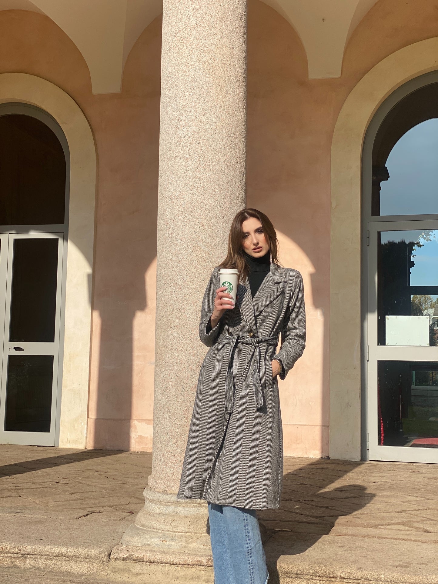 Cappotto lungo nero spigato  ESSENTIAL CHIC