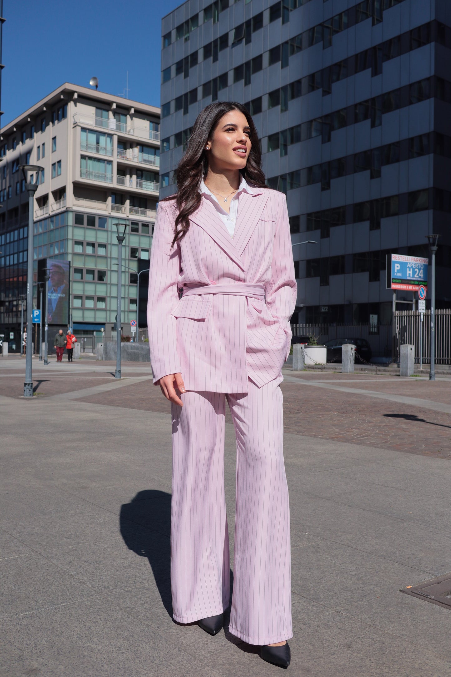 Tailleur gessato rosa