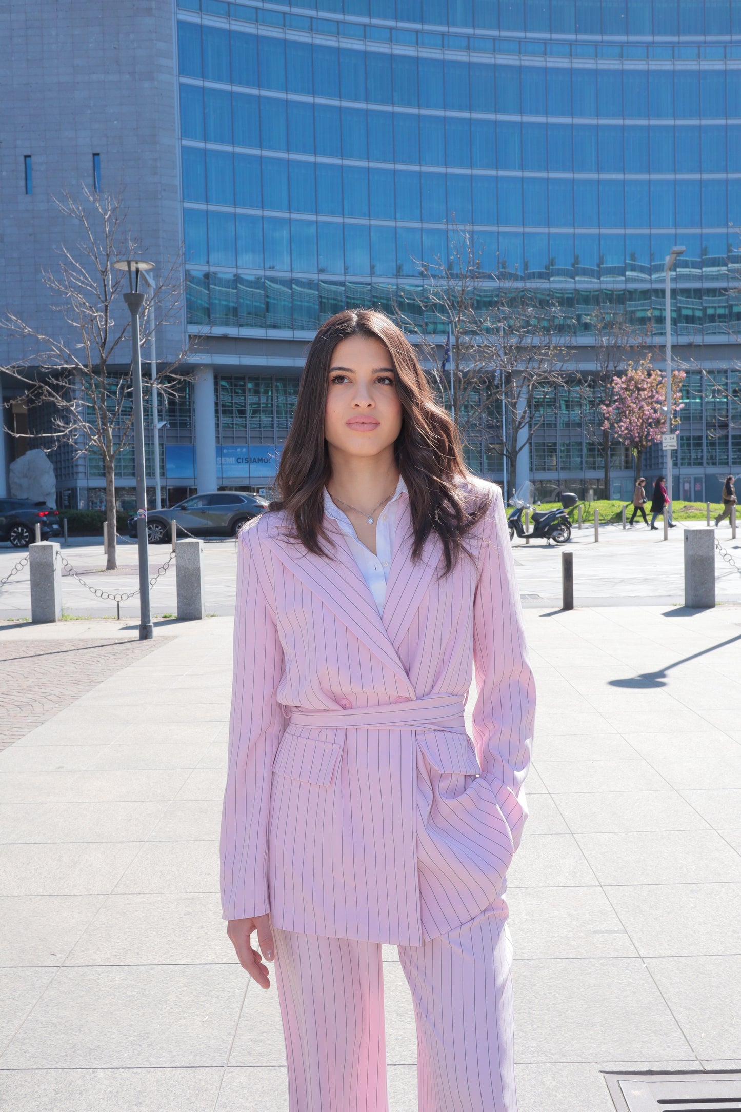 Tailleur gessato rosa