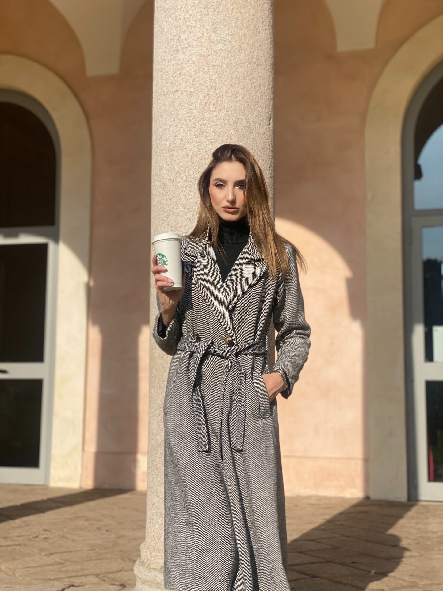 Cappotto lungo nero spigato  ESSENTIAL CHIC