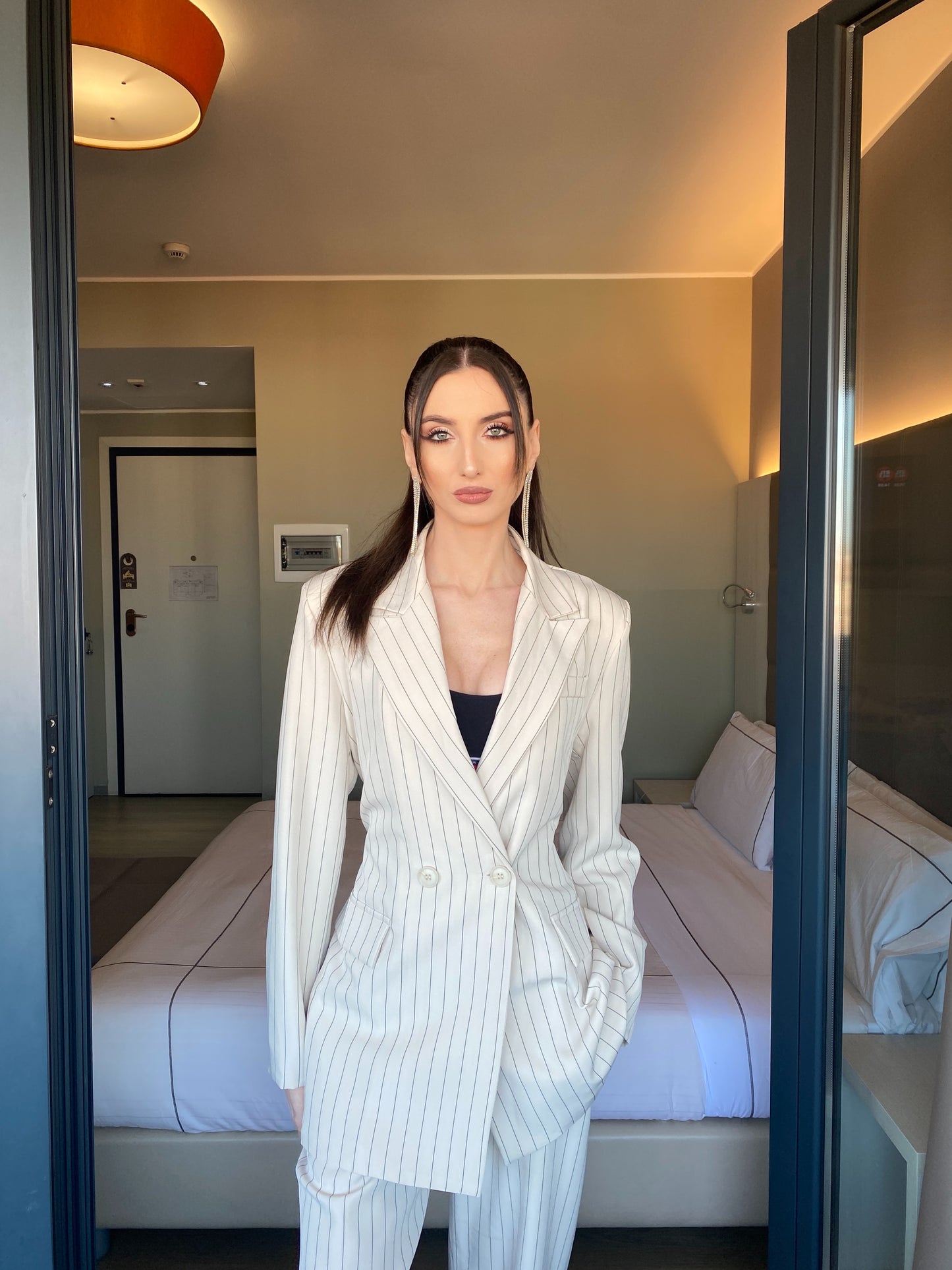 Tailleur gessato- panna