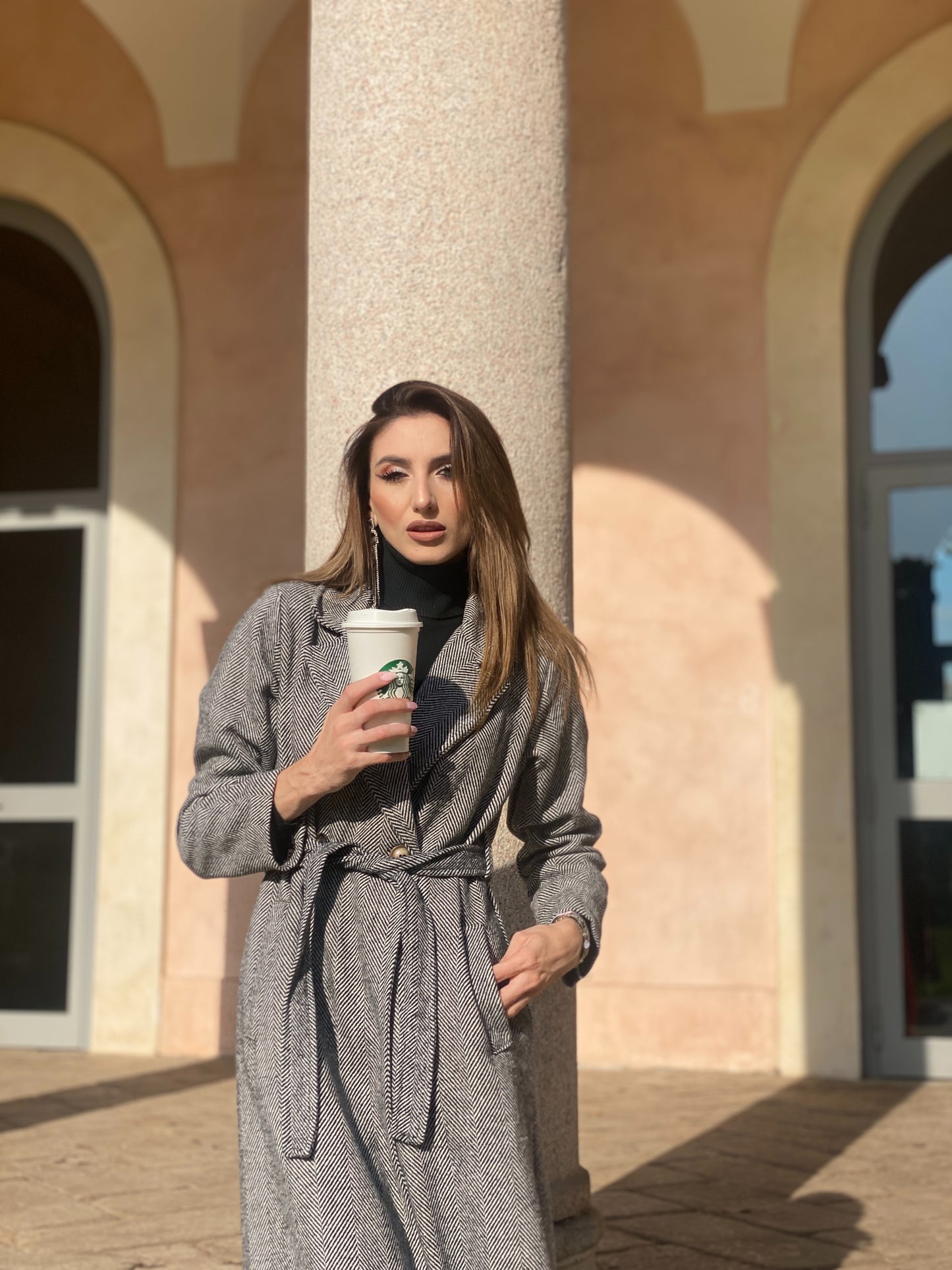 Cappotto lungo nero spigato  ESSENTIAL CHIC